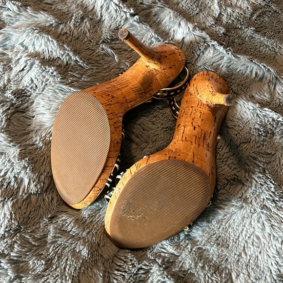 Guess heels. Size 7. - Picture 3 of 4